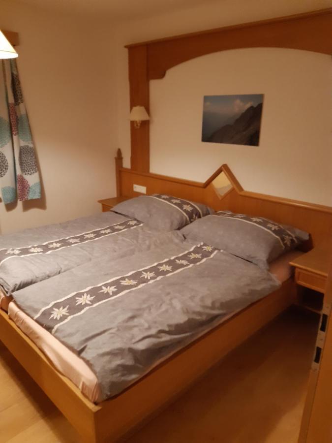 Appartement Haus Hotz à Landeck Extérieur photo
