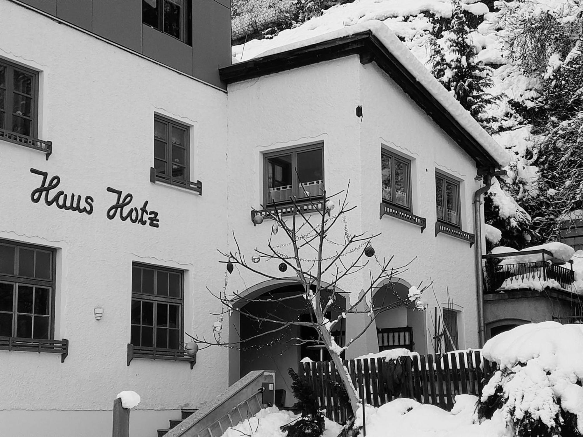 Appartement Haus Hotz à Landeck Extérieur photo
